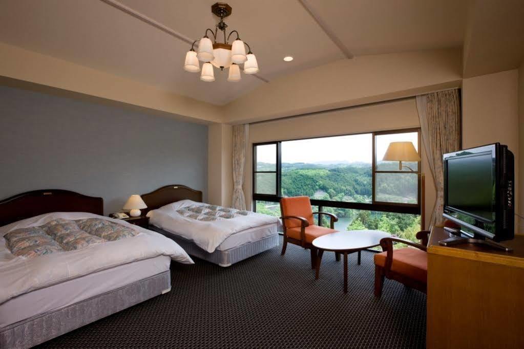 Shorenji Lake Hotel Nabari Exterior foto